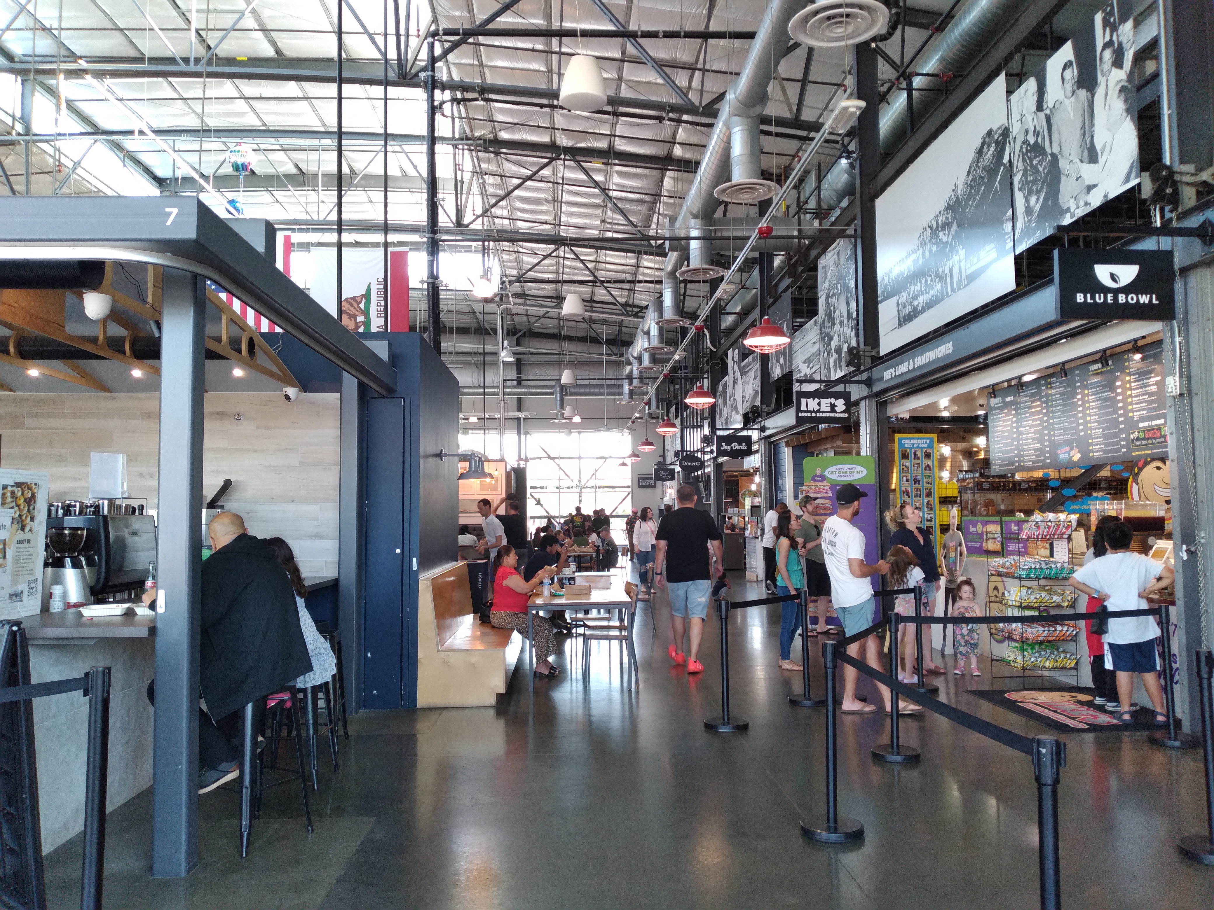 food-court